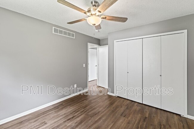 Building Photo - 8580 Kill Creek Rd