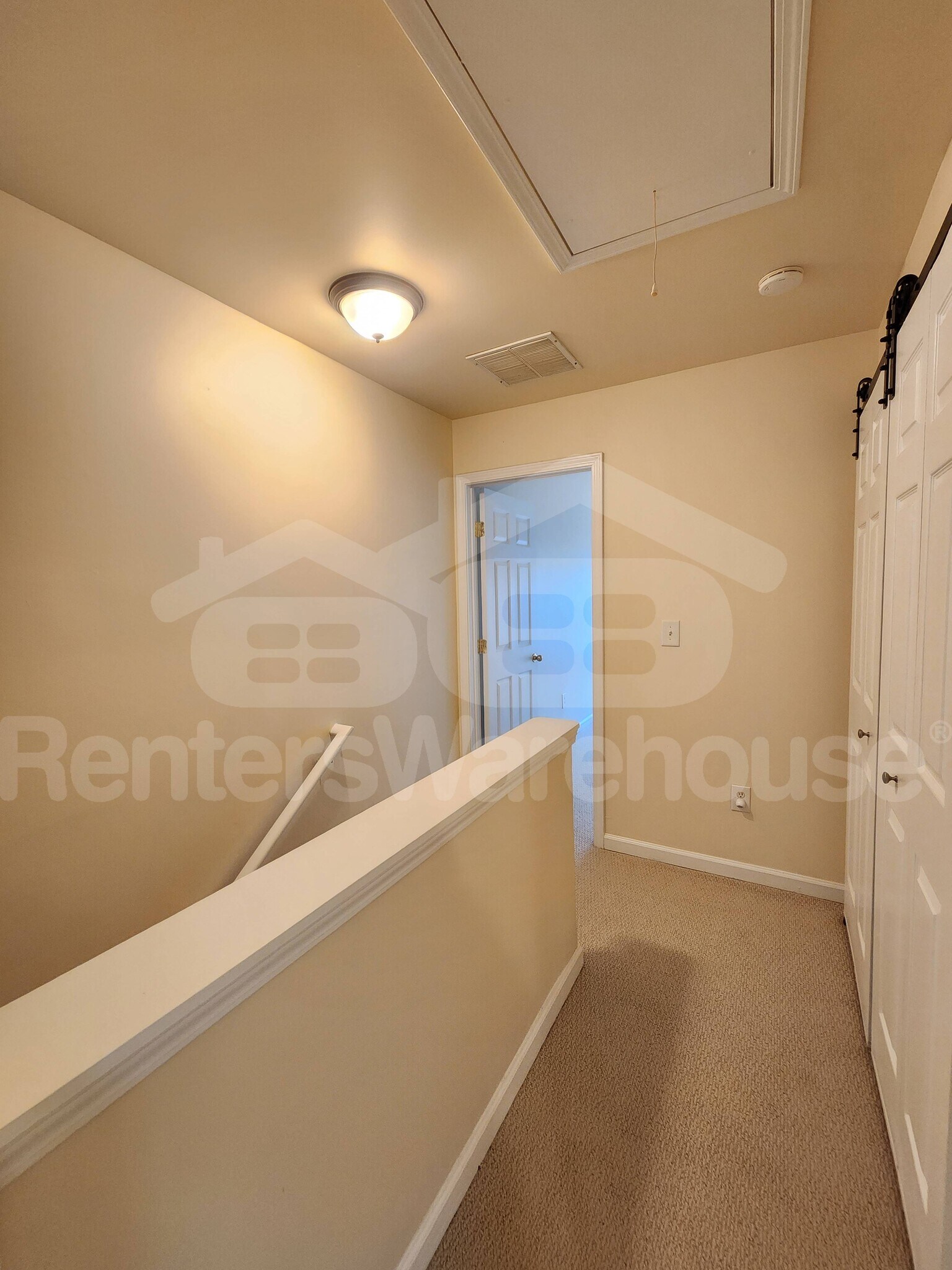 Building Photo - 1618 Cove Creek Cir