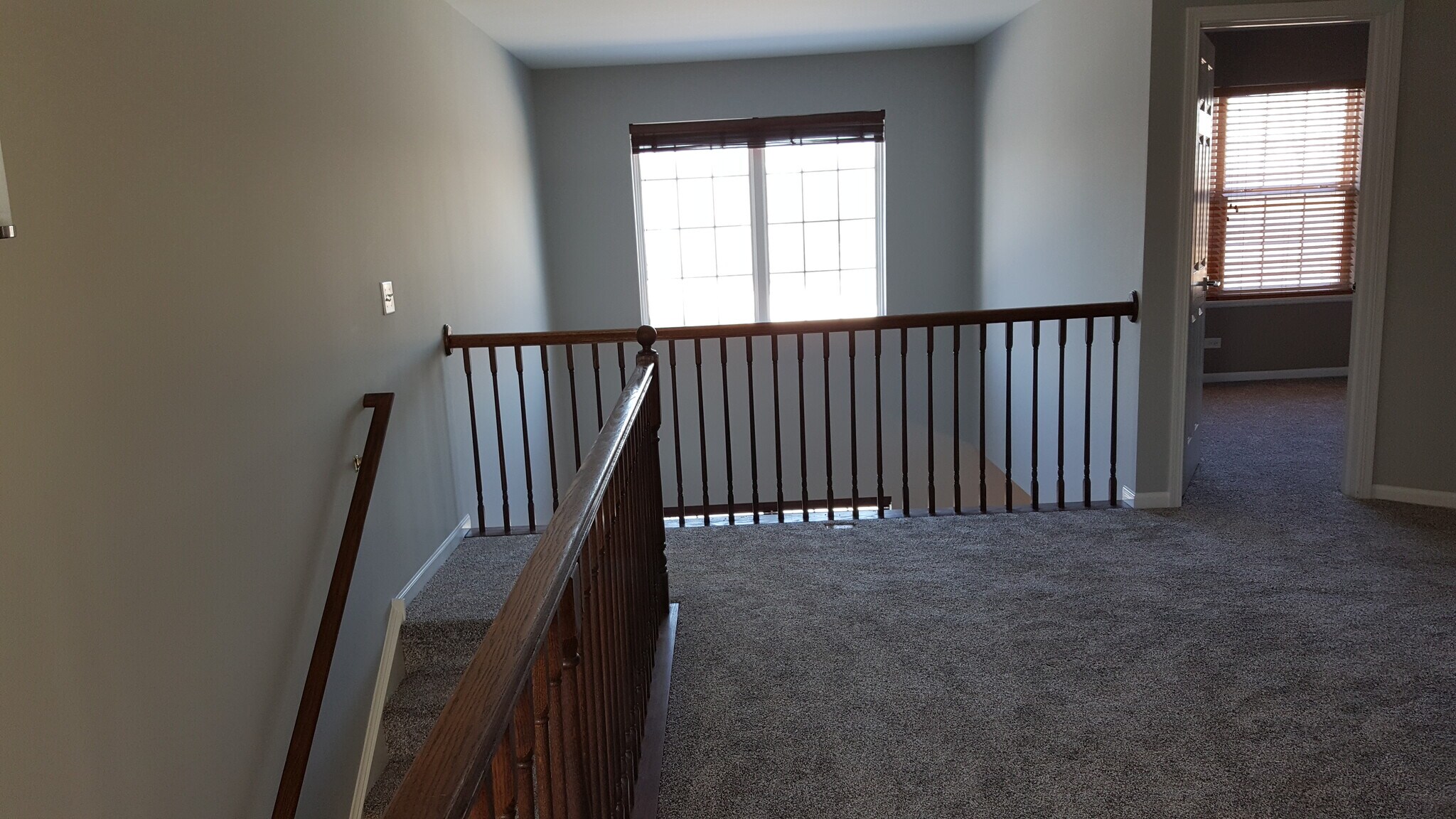 Building Photo - 558 Gunnison Ct