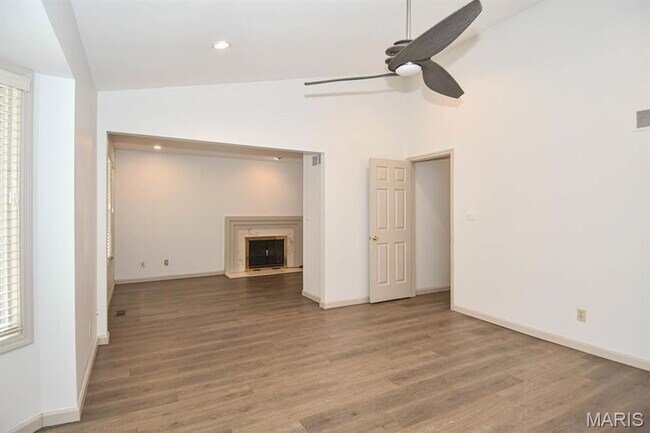 Building Photo - 4444 Lindell Blvd