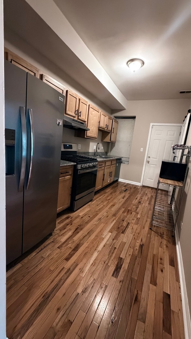 Building Photo - 4055 S Calumet Ave