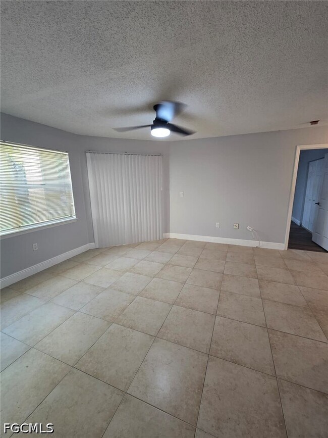 Building Photo - 12591 Equestrian Cir