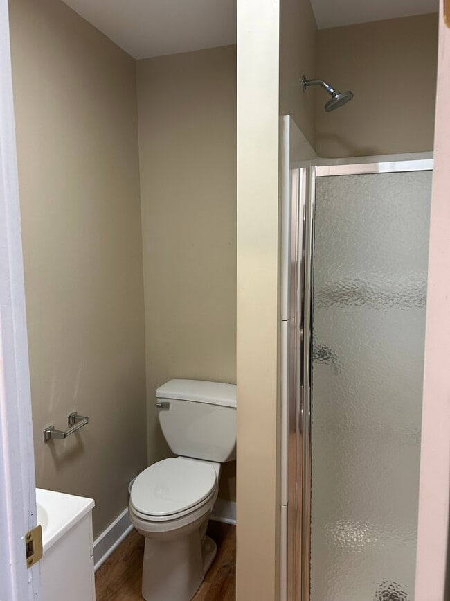 Building Photo - 14 Denison Ave