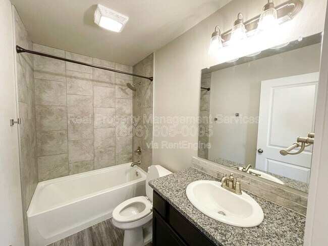 Building Photo - 3410 Bryan Ave