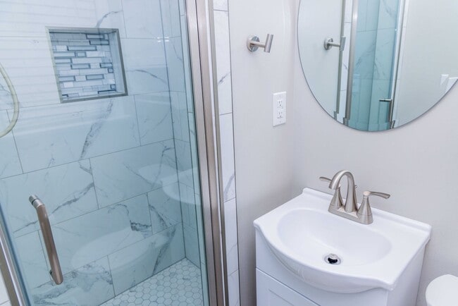 Building Photo - Settle in to this beautiful 3 bed 3 bath in Mechanicsville!