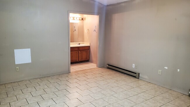 Primary Photo - 207 Pleasant Ave
