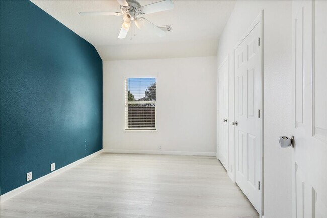 Building Photo - 29927 Sunwillow Creek Dr