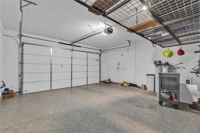 Building Photo - 1309 Azure Jay Ave