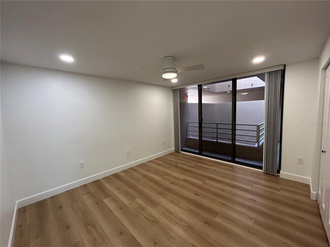 Building Photo - 6260 Kipps Colony Ct S