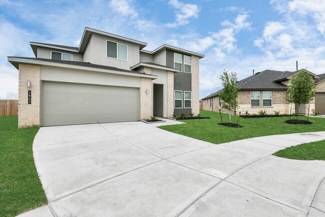 Primary Photo - 3843 Pierce Pl Ln