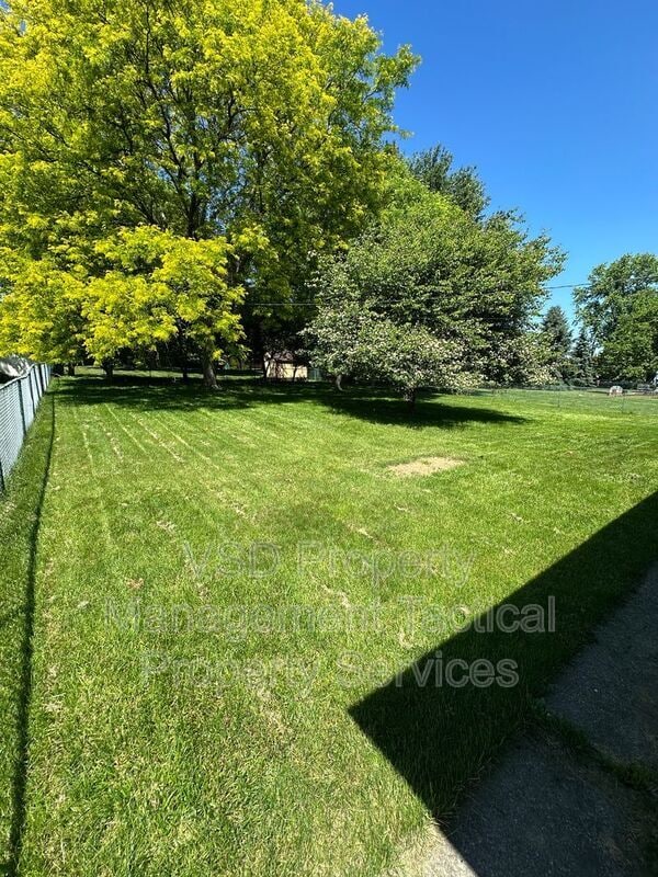 Building Photo - 6188 Cabrini Ln