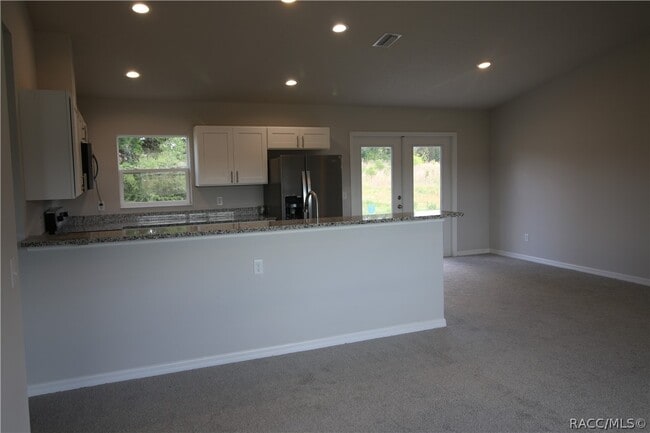 Building Photo - 67 N Cape Terrace