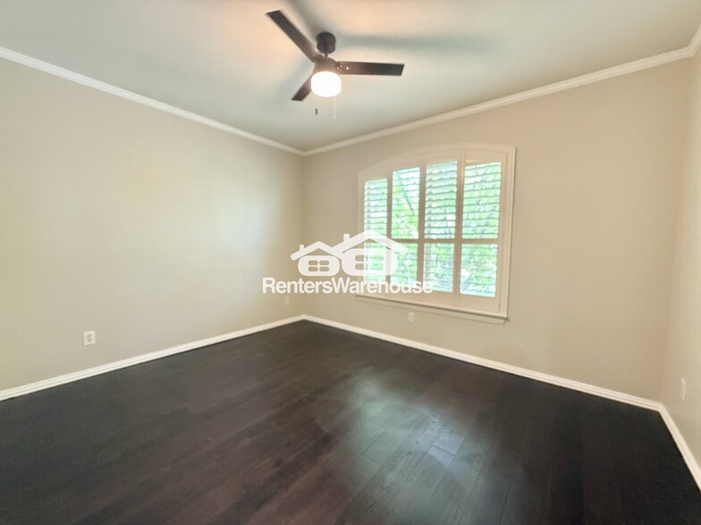 Building Photo - 9120 Nob Hill Dr