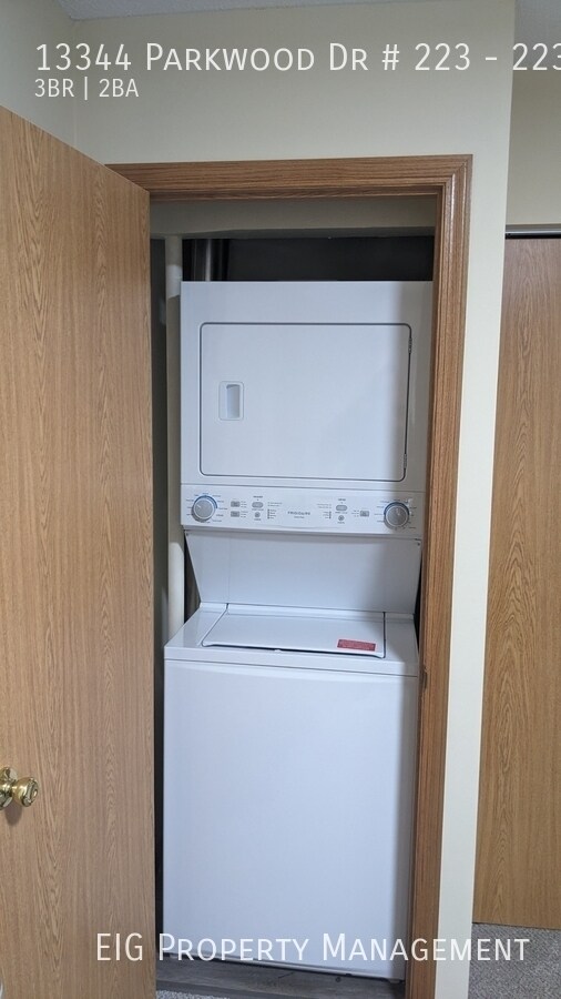 Building Photo - 13344 Parkwood Dr