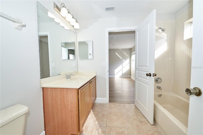 Building Photo - 23903 Sardinia Dr