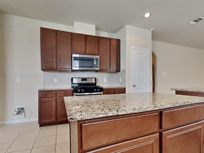 Building Photo - 24819 Alberti Sonata Dr