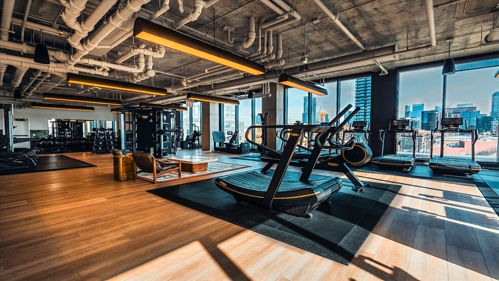 Building Photo - Stead 220 Chicago