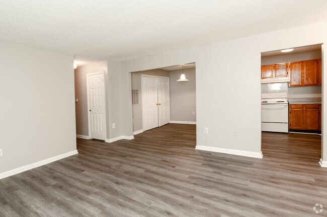 Interior Photo - Avon Crossings Apartments