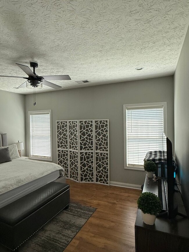 Building Photo - 128 Aiden Ln