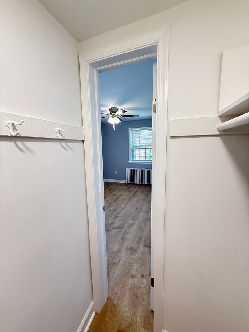 Building Photo - 8716 Plymouth St