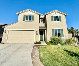 Building Photo - REDUCED! 5 Bedroom 3 Bath Home with Pool, ...