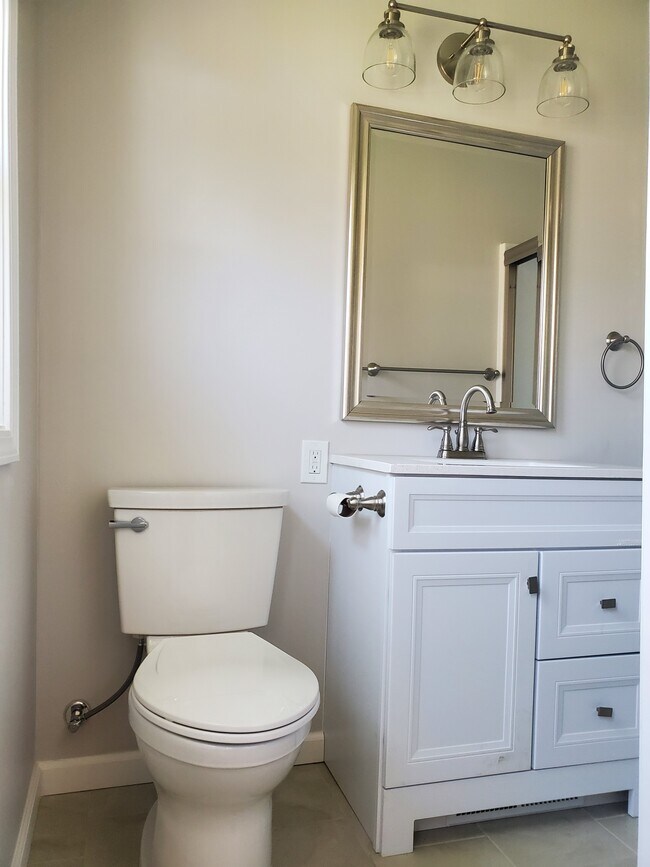 Building Photo - 475 County Rd 525 N