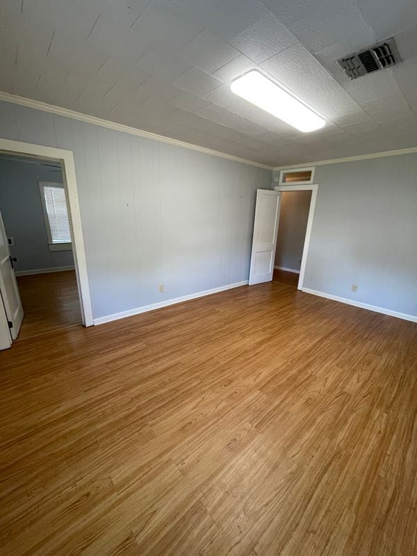 Building Photo - 208 St George St