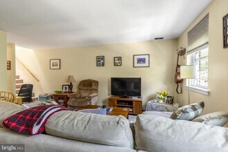 Building Photo - 620 S 18th St