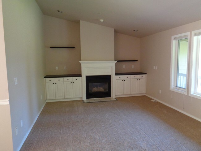 Building Photo - 3315 8th St NW