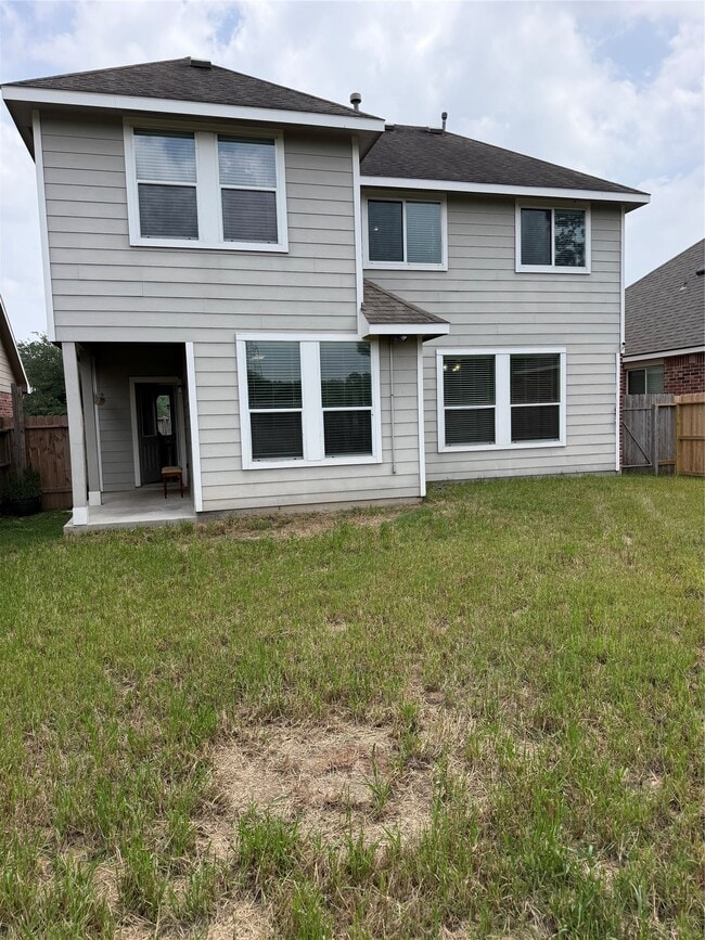Building Photo - 23623 Plantation Pines Ln