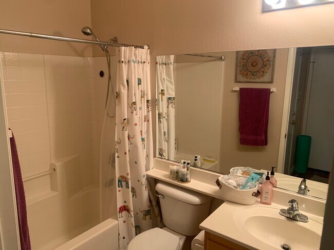 Building Photo - 1205 Simms Ave