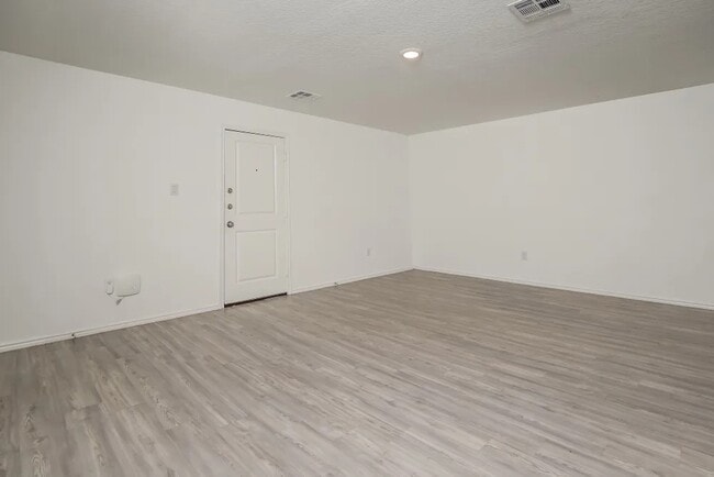 Building Photo - 8274 Piedra Medina