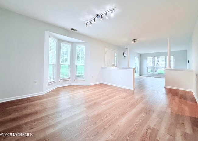 Building Photo - 1 Whitemarsh Dr