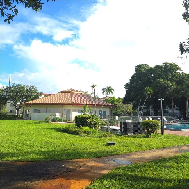 Building Photo - 3000 NW 48th Terrace