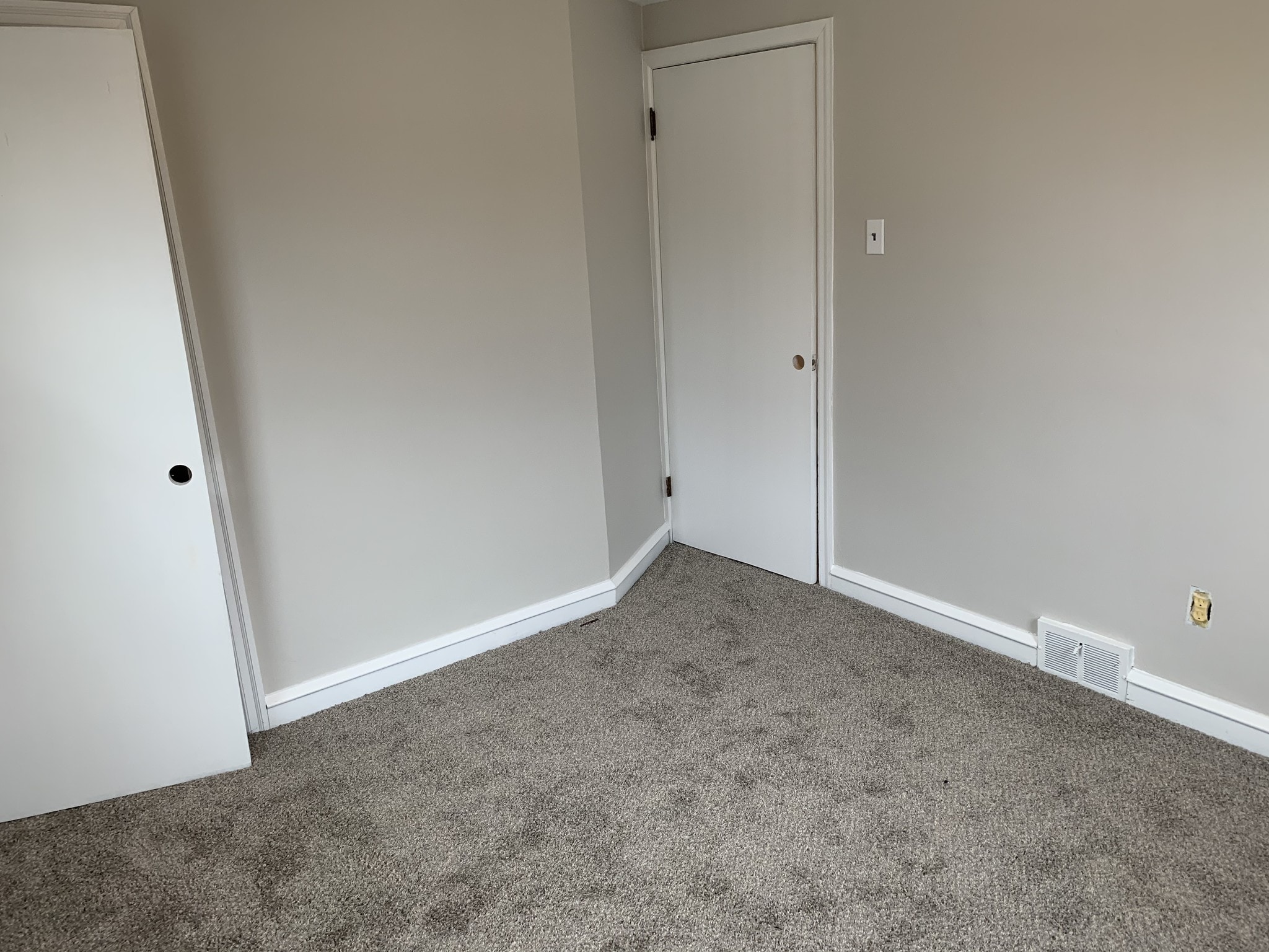 Inside 2nd bedroom - 1310 W Kings Hwy