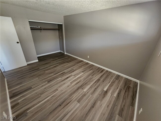 Building Photo - 2527 N Crawford St