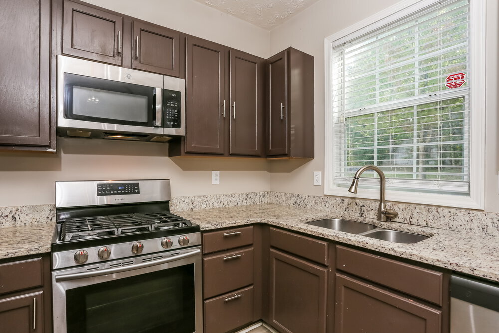 Building Photo - 7039 Hillcrest Chase Ln