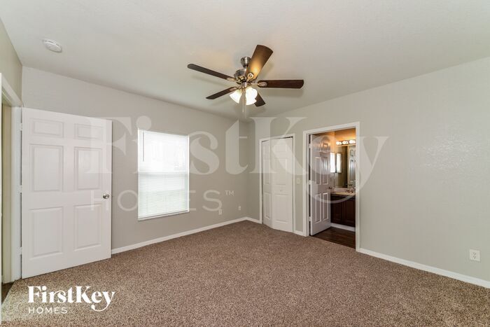 Building Photo - 1057 Cassia St