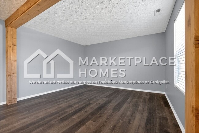 Building Photo - 5462 Rothermund Dr