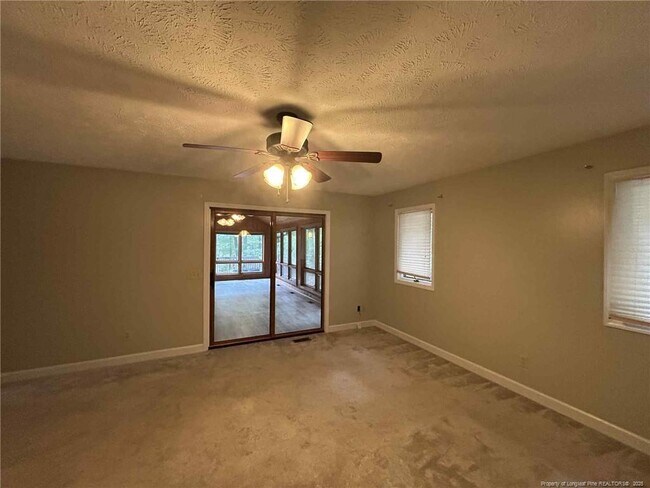 Building Photo - 8043 Canterbury Cir