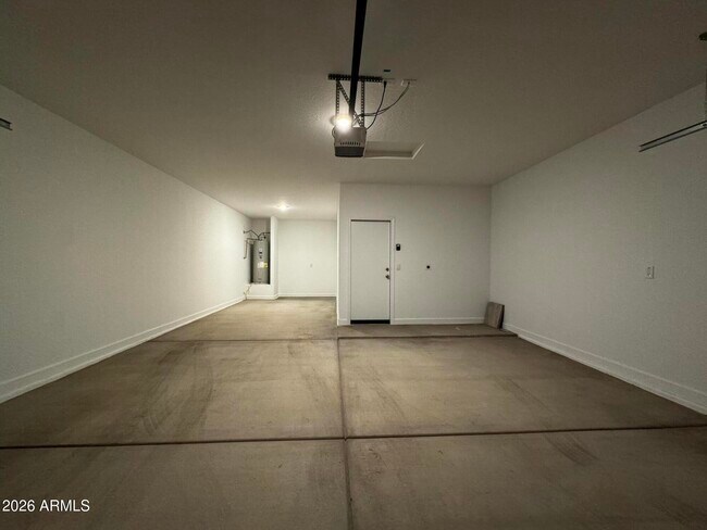 Building Photo - 5835 E Freesia Ln