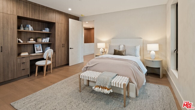 Building Photo - 565 Toyopa Dr