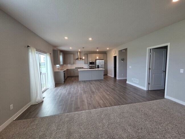 Building Photo - Spacious 4BR + Loft Home for Rent – Waconia, MN Built in 2025