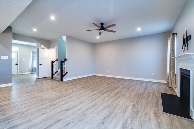 Building Photo - 2049 Creswell Dr