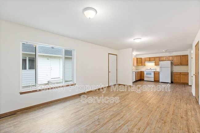 Building Photo - 408 Rice Ln