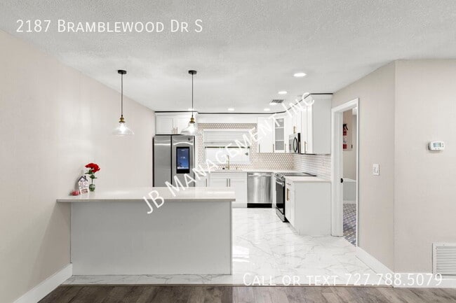 Building Photo - 2187 Bramblewood Dr S