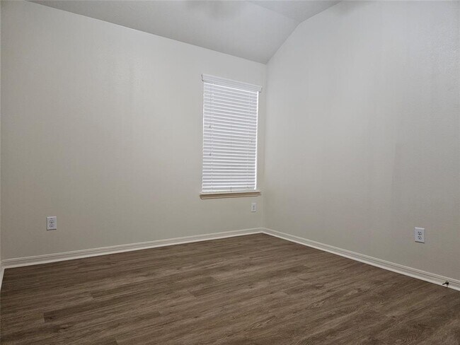 Building Photo - 9610 Sunflower Bluff Ln