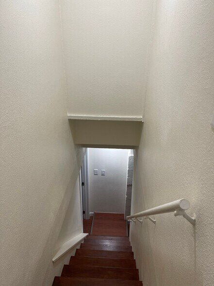 Building Photo - 13217 1st Ave S