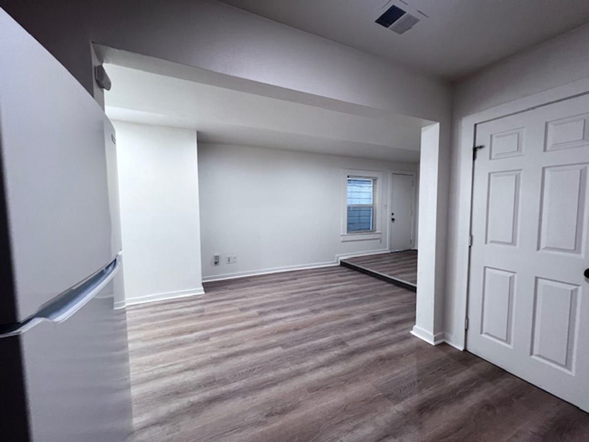 Building Photo - 699 30th St