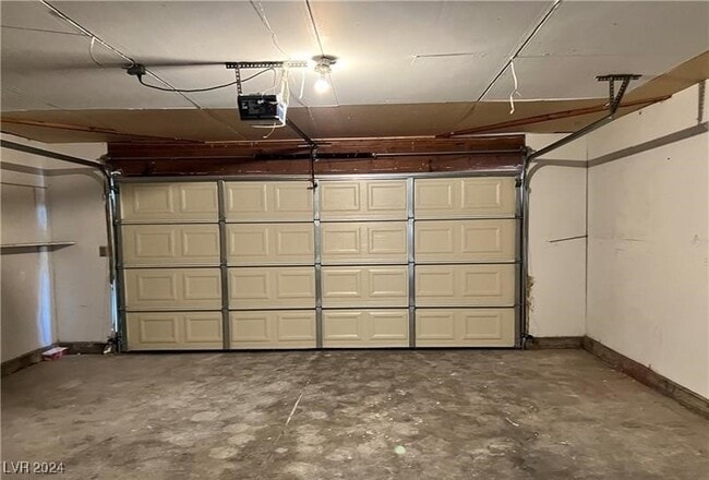 Building Photo - 6264 Bullion Blvd